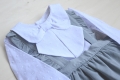 Camisa blanca de plumeti con lazo en el pecho