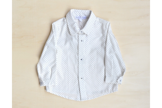 Camisa de lunares azul marino